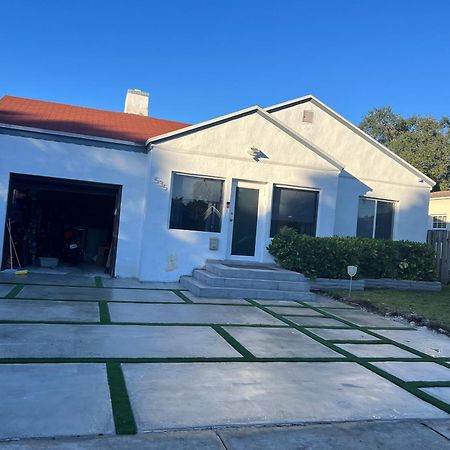 Cozy Room In A Quiet Home Miami Exterior foto